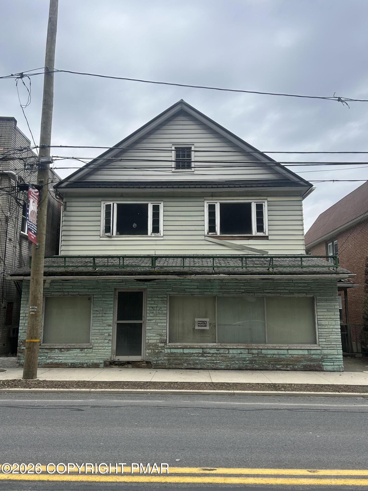 216 East Main Street Glen Lyon, PA 18617 - Photo 1 of 21 a front view of a house