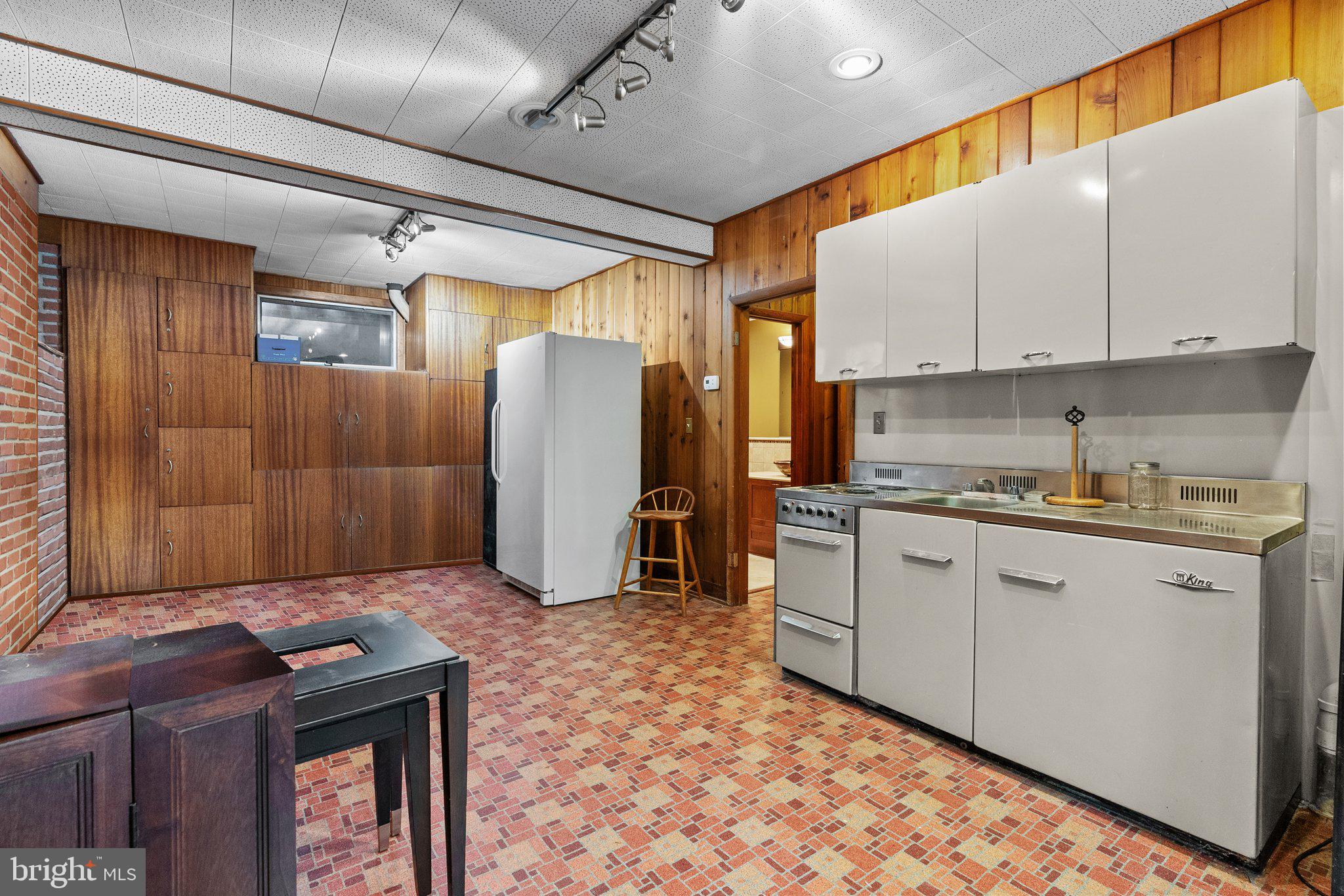 110 Eton Road Yardley, PA 19067 - Photo 33 of 45