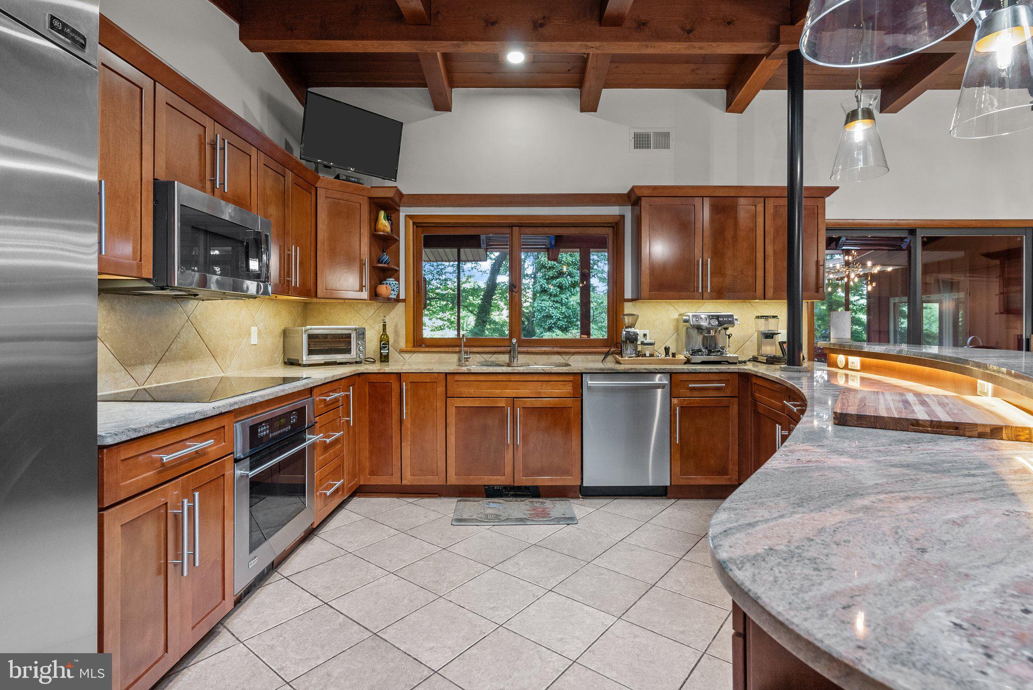 110 Eton Road Yardley, PA 19067 - Photo 10 of 45