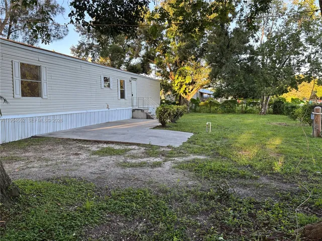 $1,400 | 6505 Northeast 7th Street, Okeechobee, FL 34974