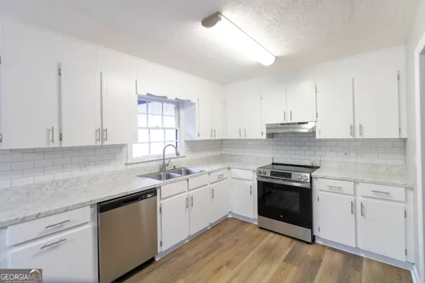 $195,999 | 94 Ravenwood Way, Warner Robins, GA 31093