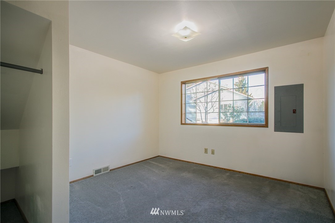 23720 19th Drive Southeast Bothell, WA 98021 - Photo 17 of 35