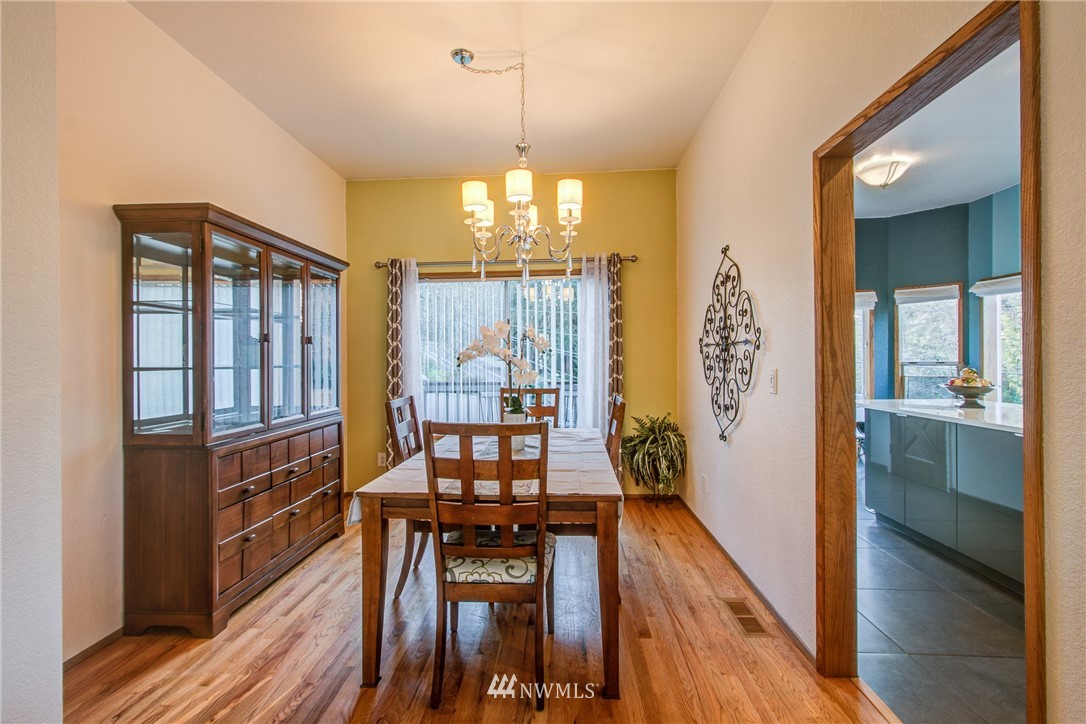 23720 19th Drive Southeast Bothell, WA 98021 - Photo 8 of 35