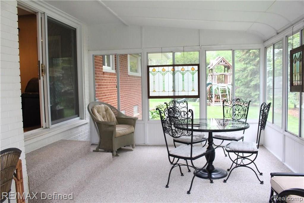 32332 Baintree Road Farmington Hills, MI 48334 - Photo 19 of 35