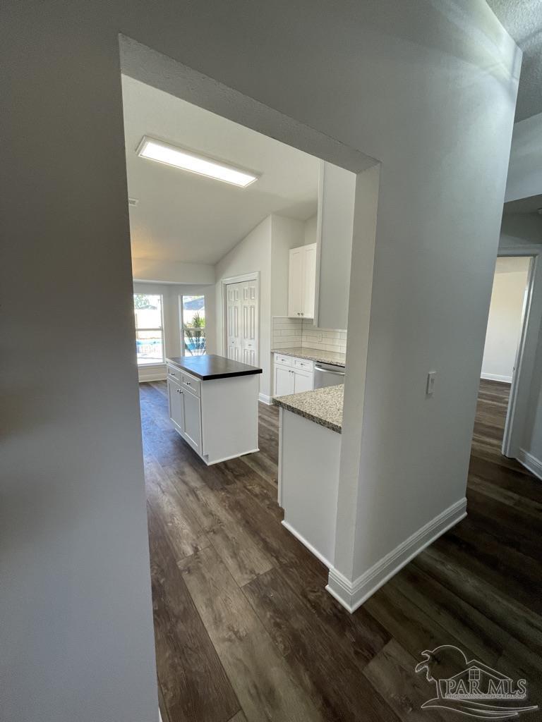 3084 Red Fern Road Cantonment, FL 32533 - Photo 7 of 39 Gallery Image 7