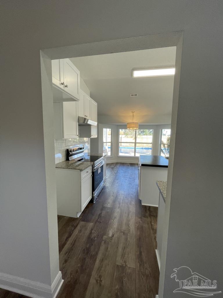 3084 Red Fern Road Cantonment, FL 32533 - Photo 8 of 39 Gallery Image 8