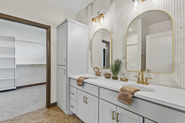 $419,900 | 733 Tambour Court, De Pere, WI 54115