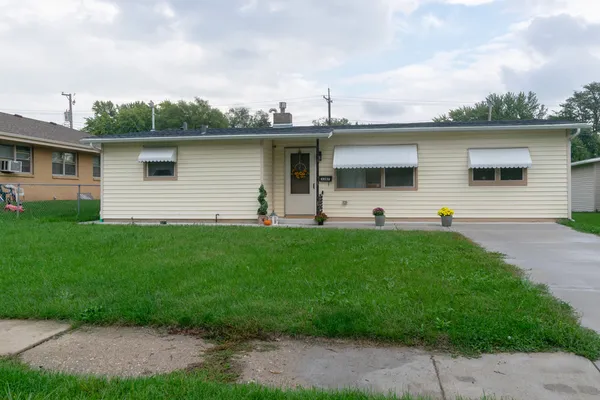$124,900 | 3207 Darwood Drive, Rockford, IL 61101