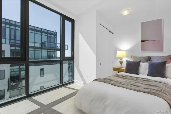 $665,000 | 701 Ridge Hill Boulevard, Unit PHB, Yonkers, NY 10710