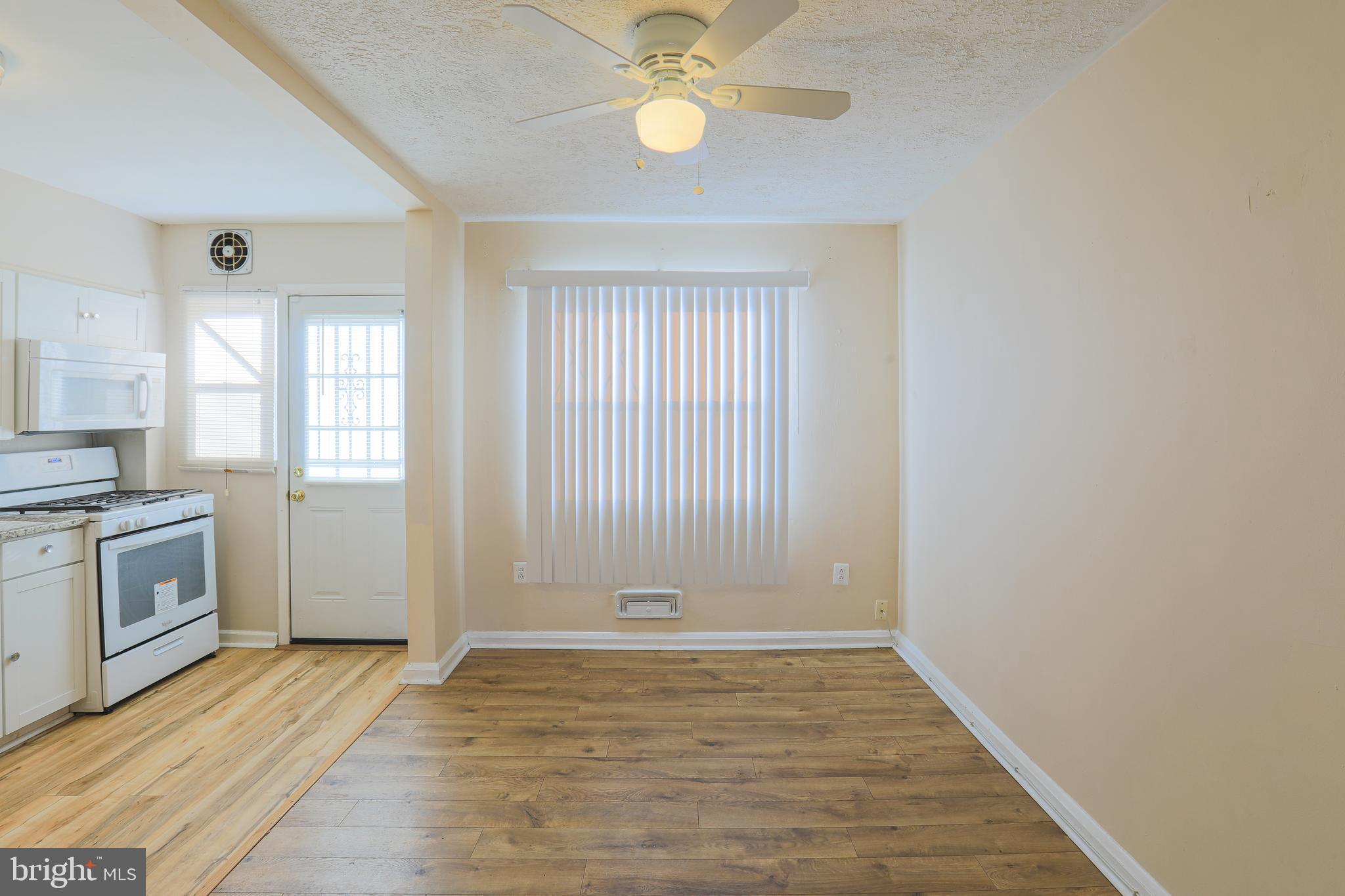505 Queensgate Road Baltimore, MD 21229 - Photo 12 of 34
