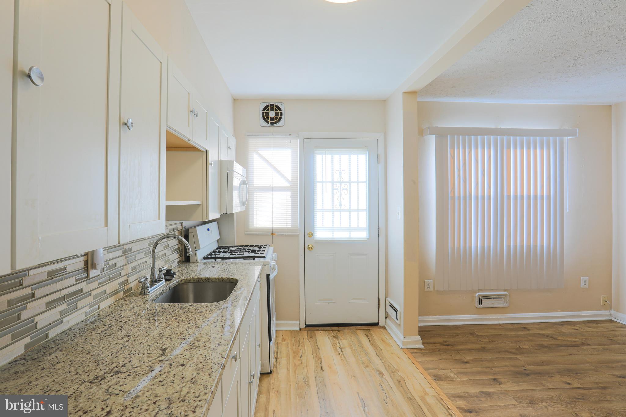 505 Queensgate Road Baltimore, MD 21229 - Photo 16 of 34
