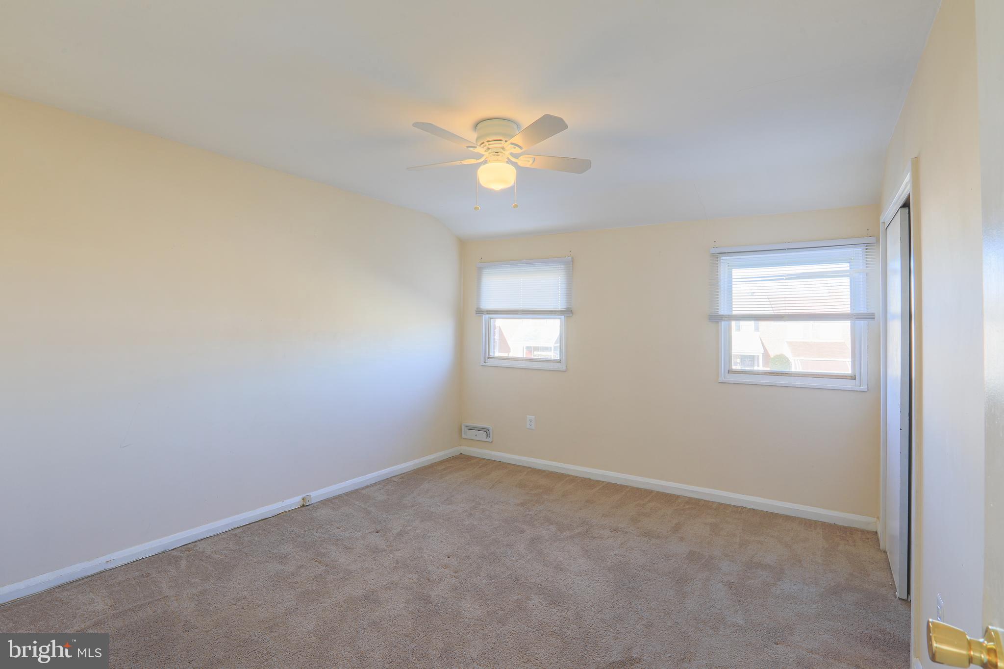 505 Queensgate Road Baltimore, MD 21229 - Photo 17 of 34