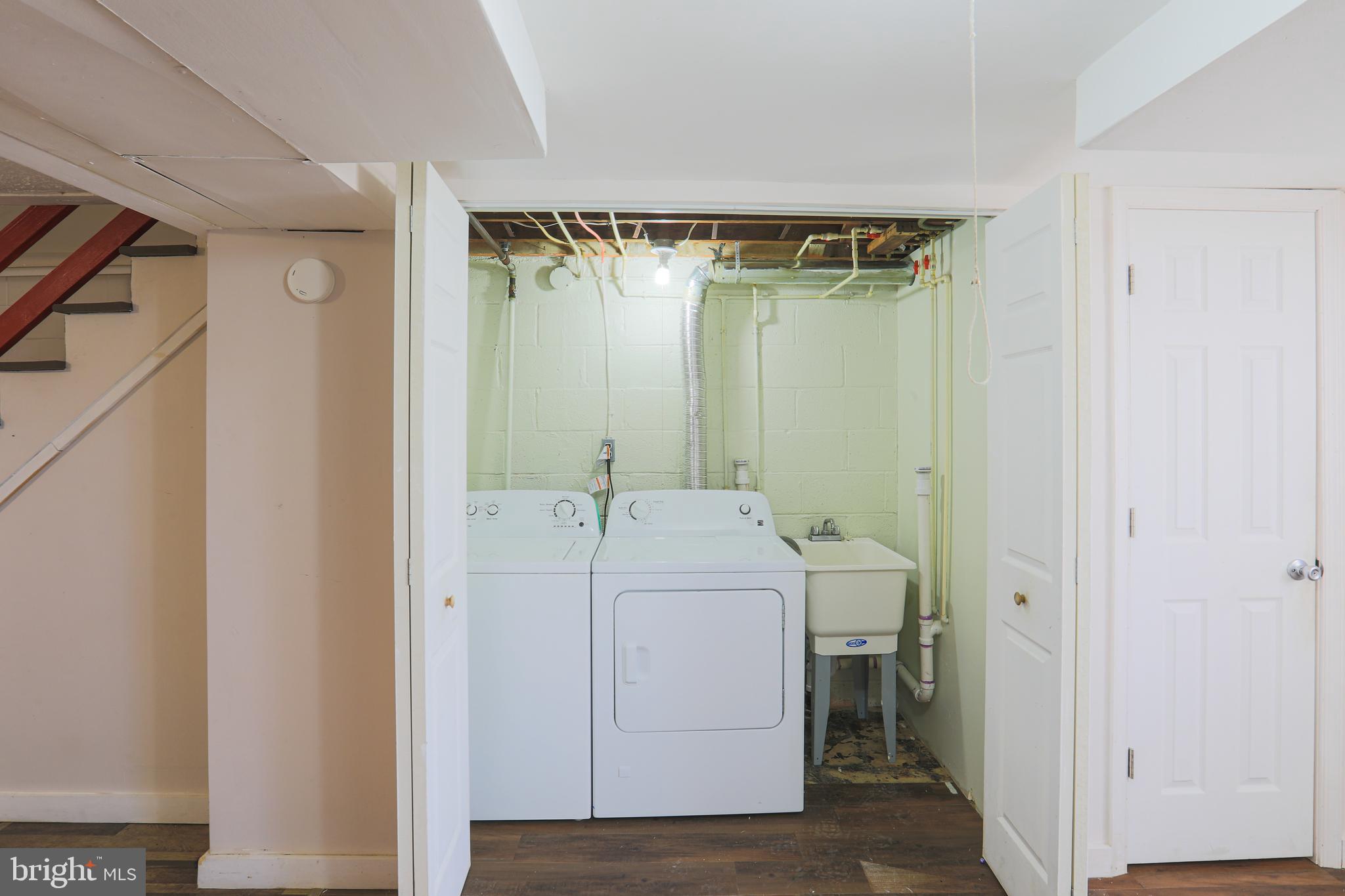 505 Queensgate Road Baltimore, MD 21229 - Photo 27 of 34