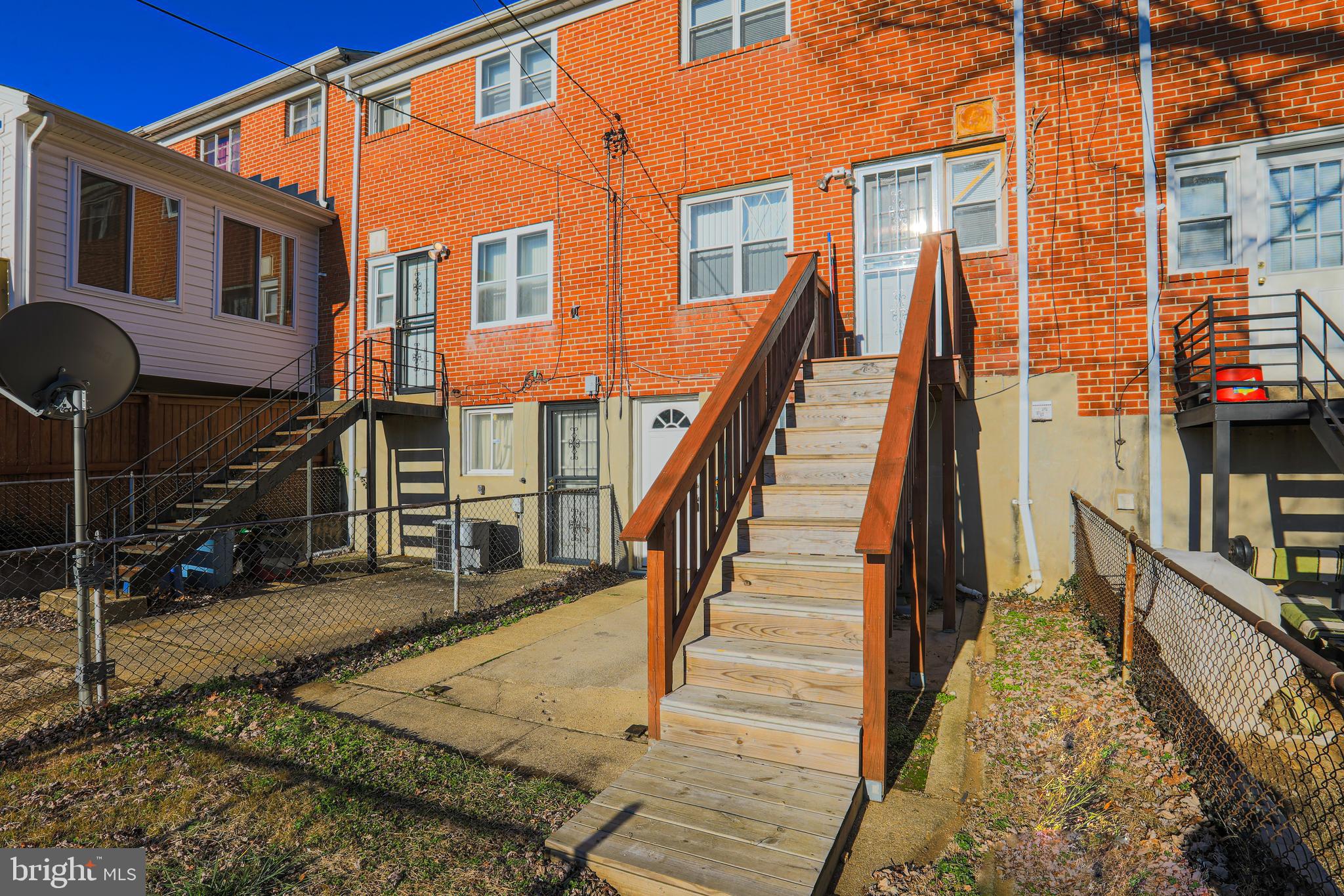 505 Queensgate Road Baltimore, MD 21229 - Photo 33 of 34
