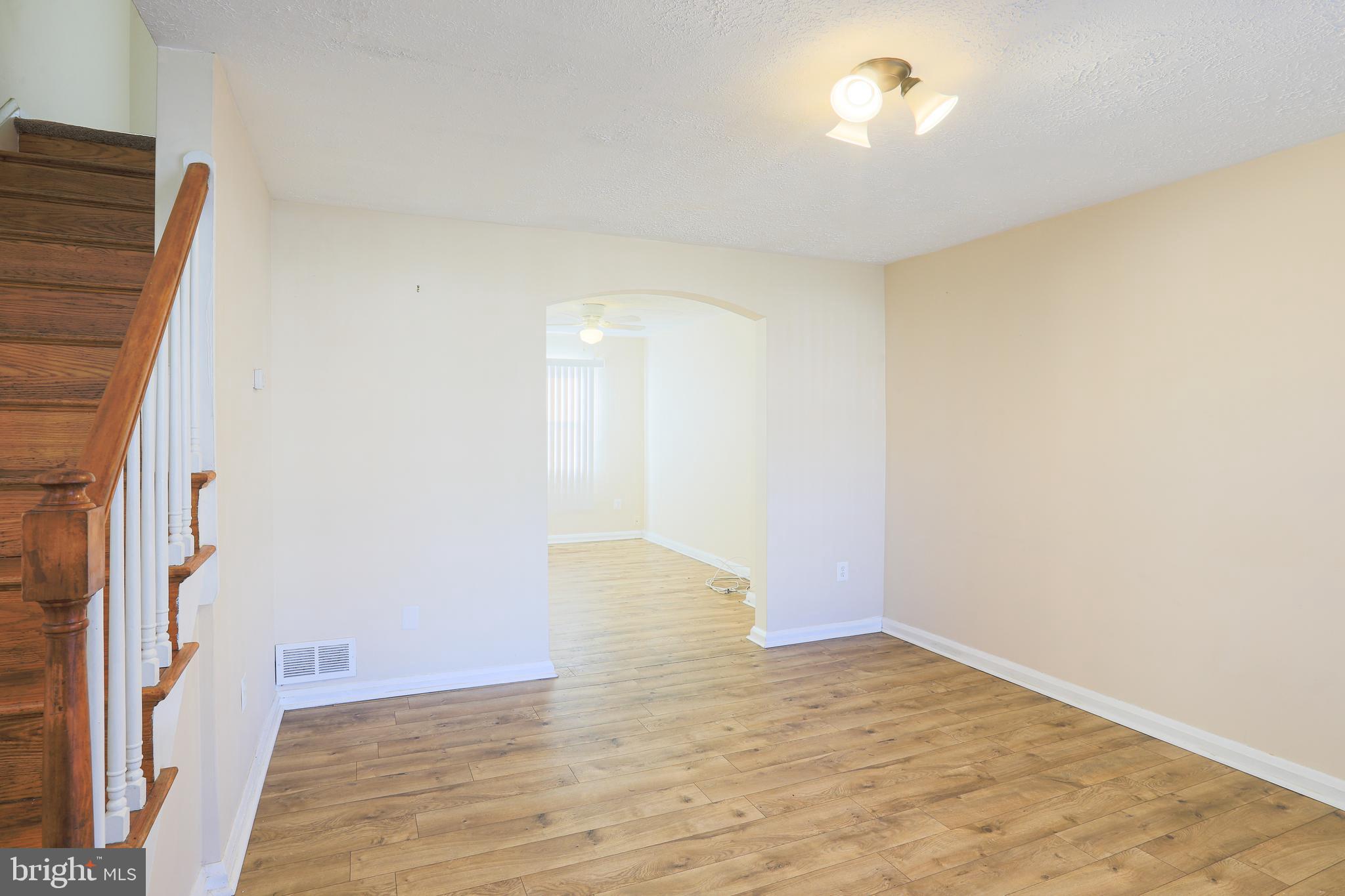 505 Queensgate Road Baltimore, MD 21229 - Photo 6 of 34