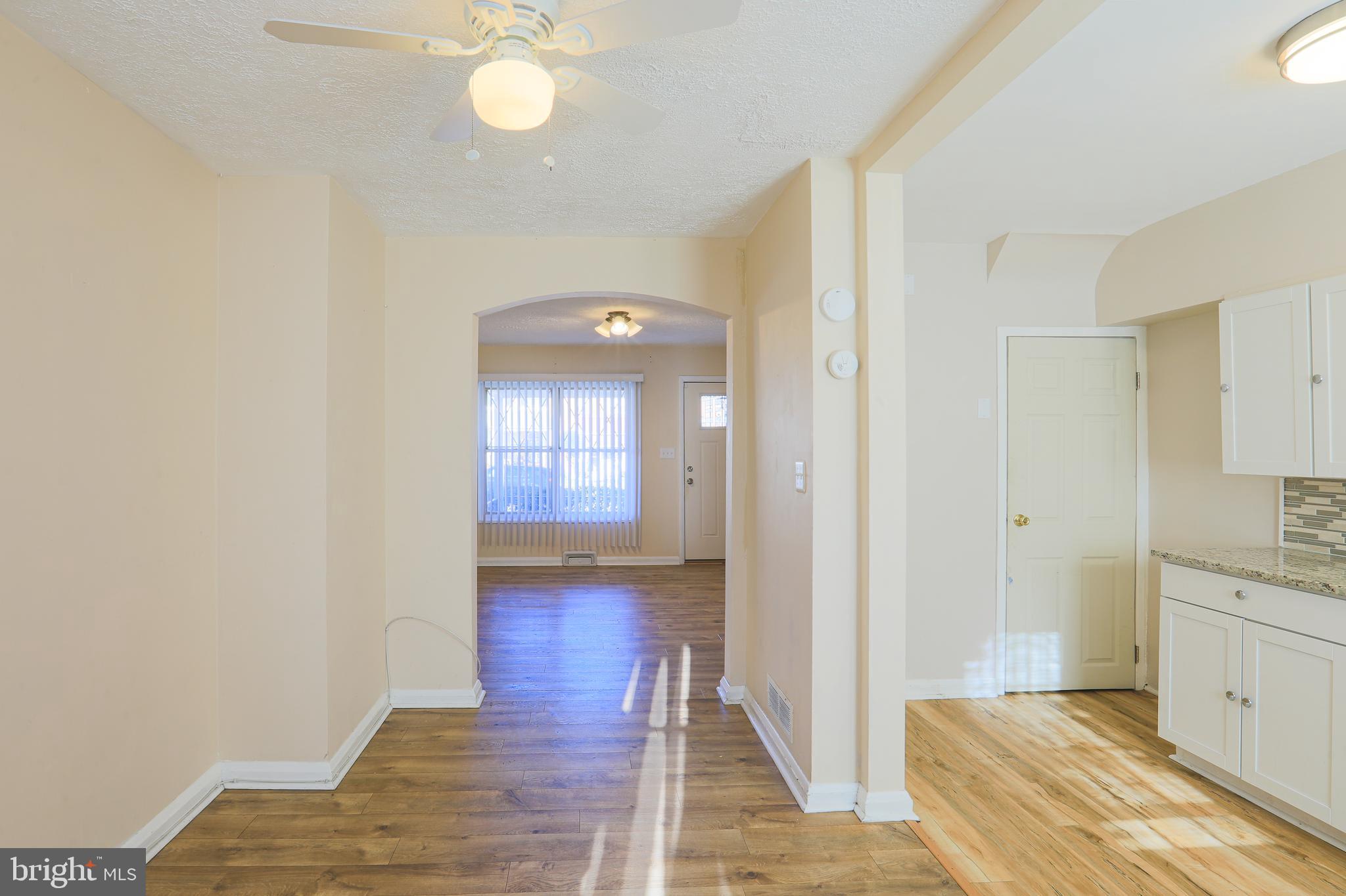 505 Queensgate Road Baltimore, MD 21229 - Photo 8 of 34