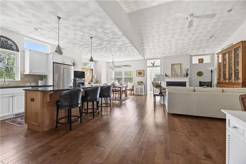 $749,900 | 55 Morningside Drive, North Kingstown, RI 02852