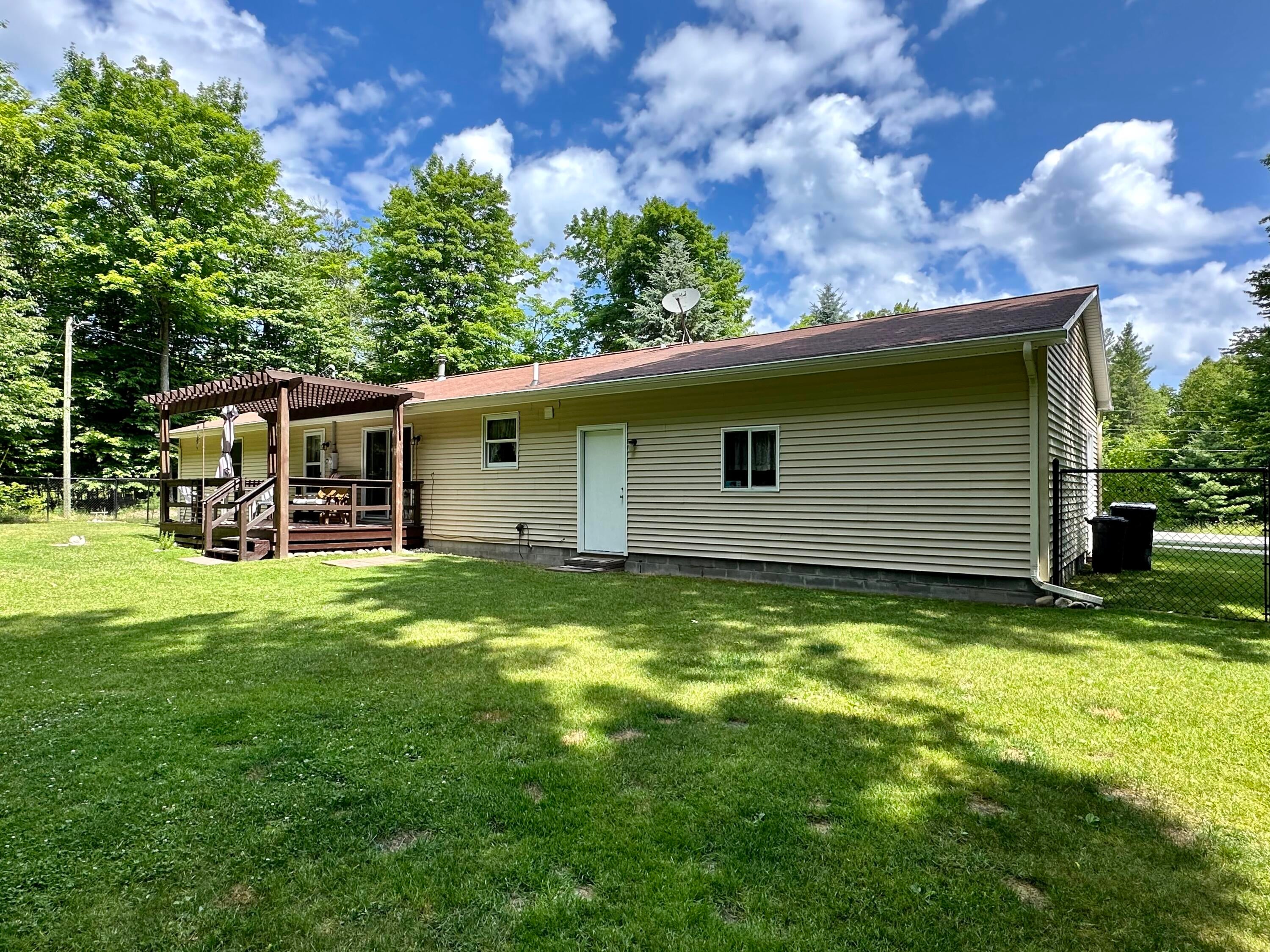 18345 North Old Mackinaw Road Cheboygan, MI 49721 - Photo 21 of 25 Gallery Image 21