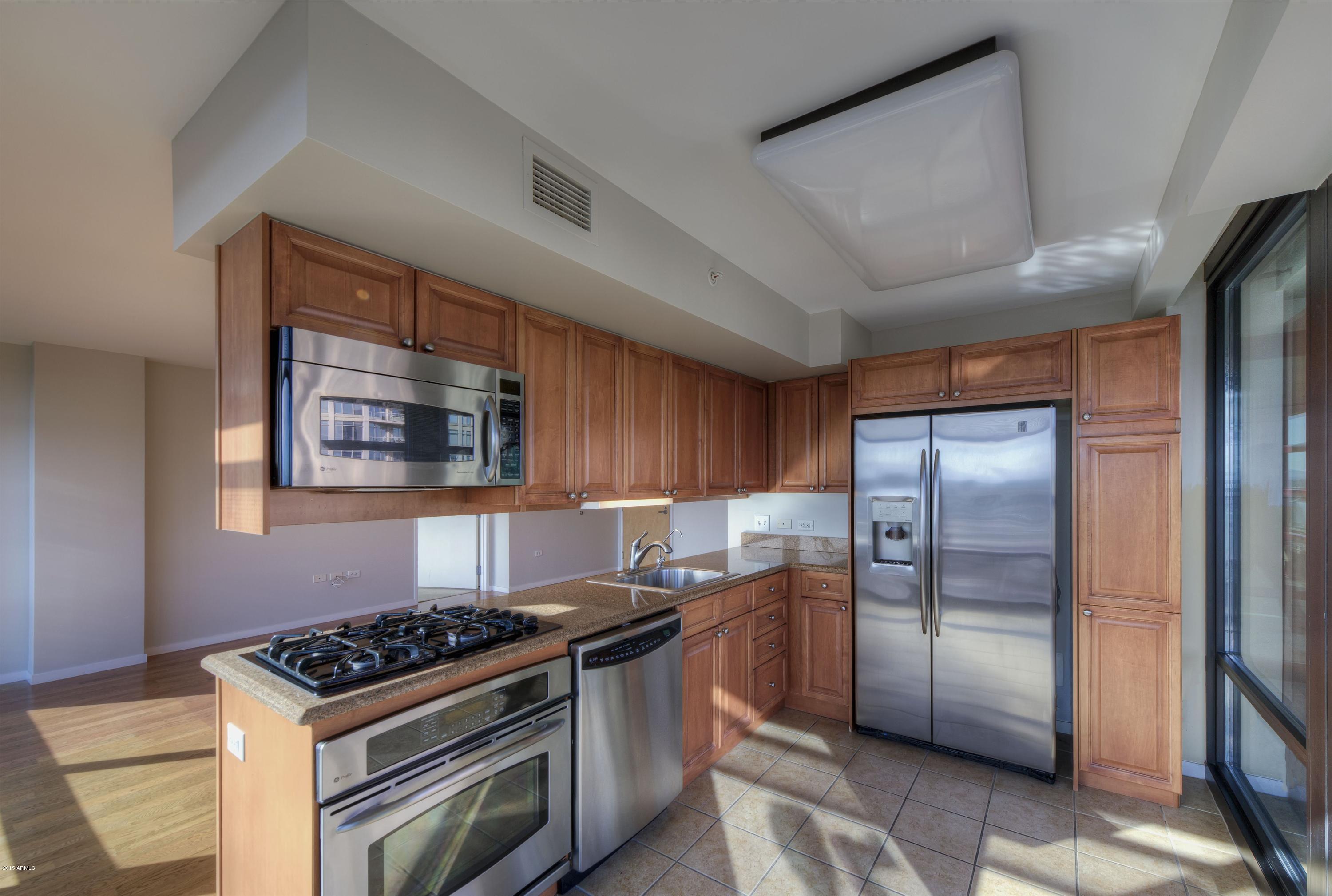 4808 North 24th Street, Unit 1107 Phoenix, AZ 85016 - Photo 3 of 16 005_Kitchen