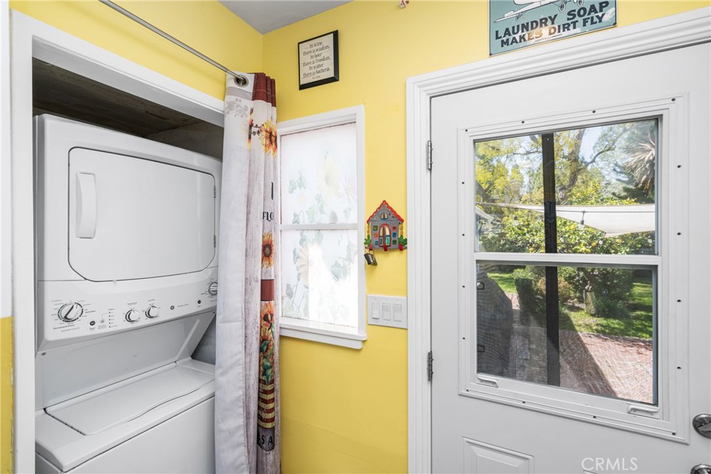 358 North Shaffer Street Orange, CA 92866 - Photo 29 of 45 a view of washer and dryer