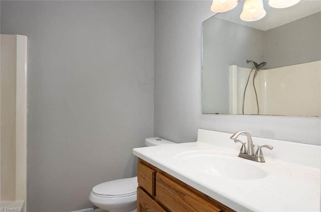 665 Alpine Road Winston-Salem, NC 27104 - Photo 10 of 28