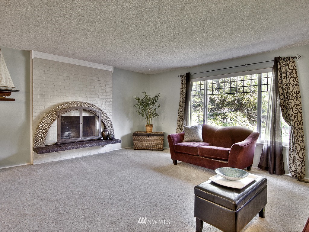 15917 Southeast 177th Street Renton, WA 98058 - Photo 2 of 15 Gallery Image 2