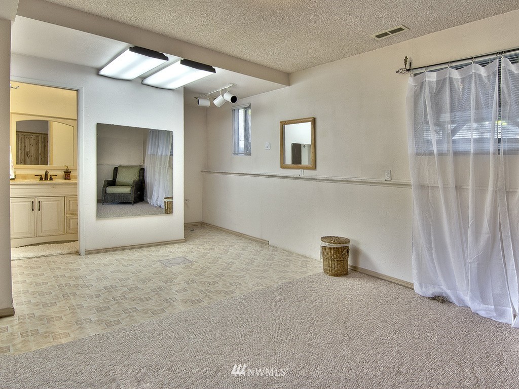 15917 Southeast 177th Street Renton, WA 98058 - Photo 15 of 15 Gallery Image 15