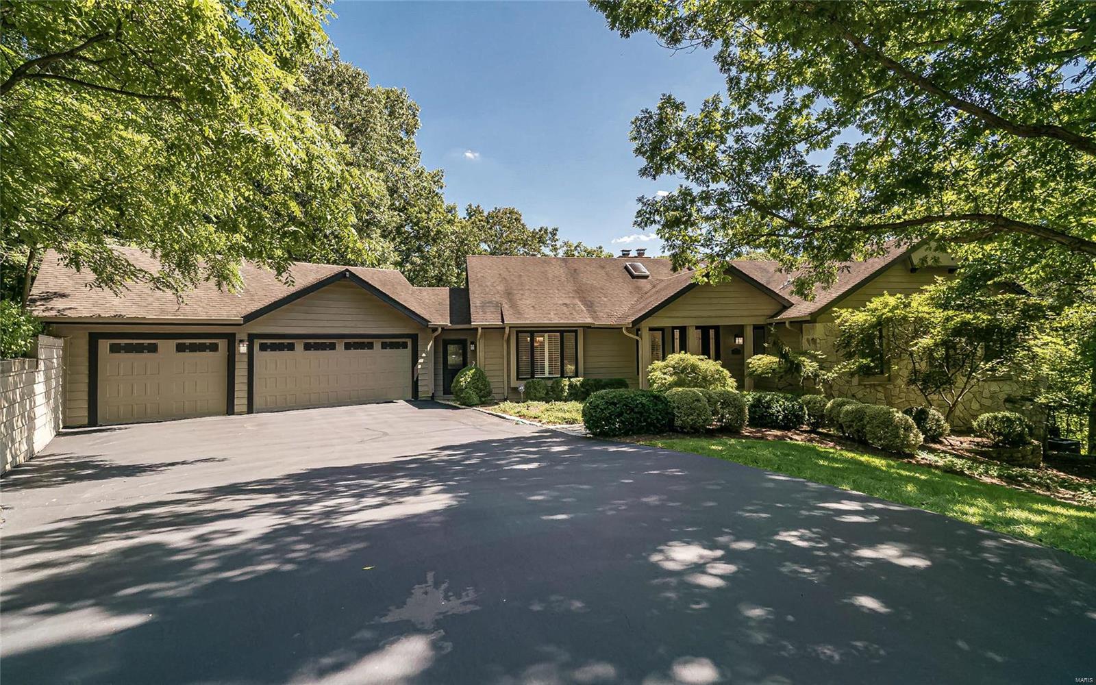 16492 Horseshoe Ridge Road Chesterfield, MO 63005 - Photo 1 of 59 Gallery Image 1