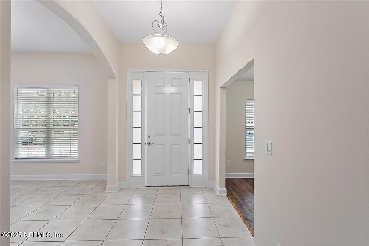 115 Spring Creek Way St. Augustine, FL 32095 - Photo 3 of 24 03-Foyer