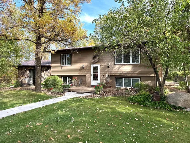 $259,000 | 21136 Highway 89, Roseau, MN 56751