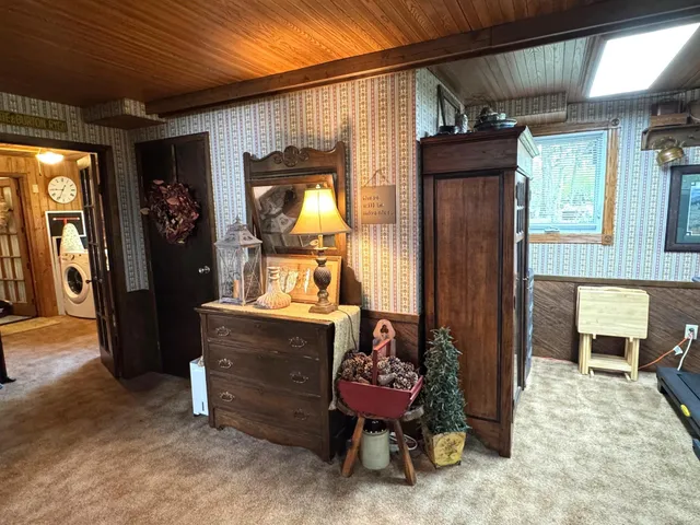 $259,000 | 21136 Highway 89, Roseau, MN 56751