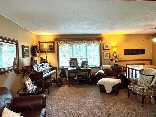 $259,000 | 21136 Highway 89, Roseau, MN 56751