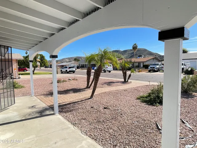 $2,500 | 2022 West Eugie Avenue, Phoenix, AZ 85029
