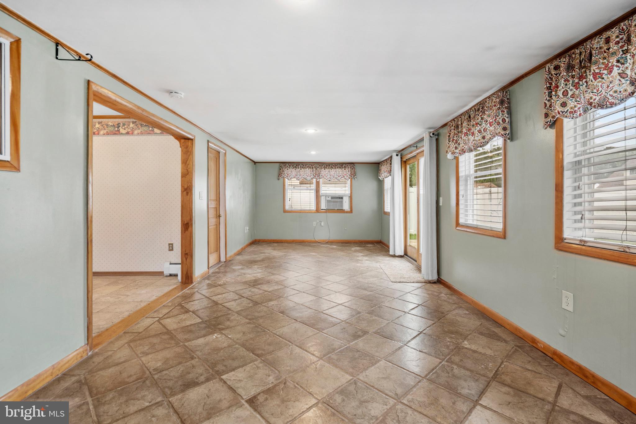 7 Misty Pine Road Levittown, PA 19056 - Photo 9 of 28 Gallery Image 9