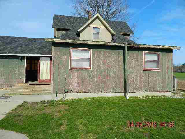 18838 Peach Road Culver, IN 46511 - Photo 5 of 9
