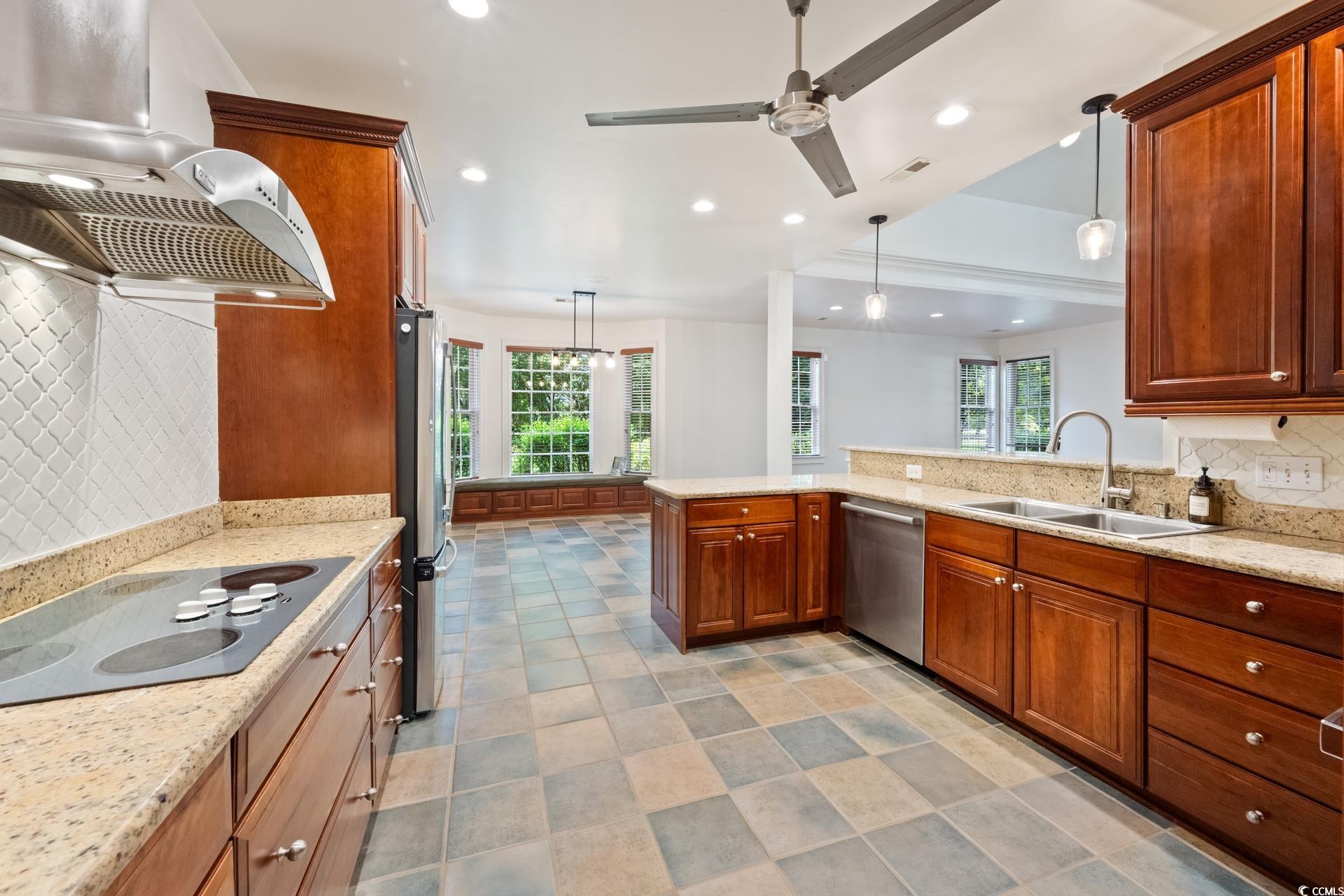 52 Olde Canal Loop Pawleys Island, SC 29585 - Photo 11 of 40