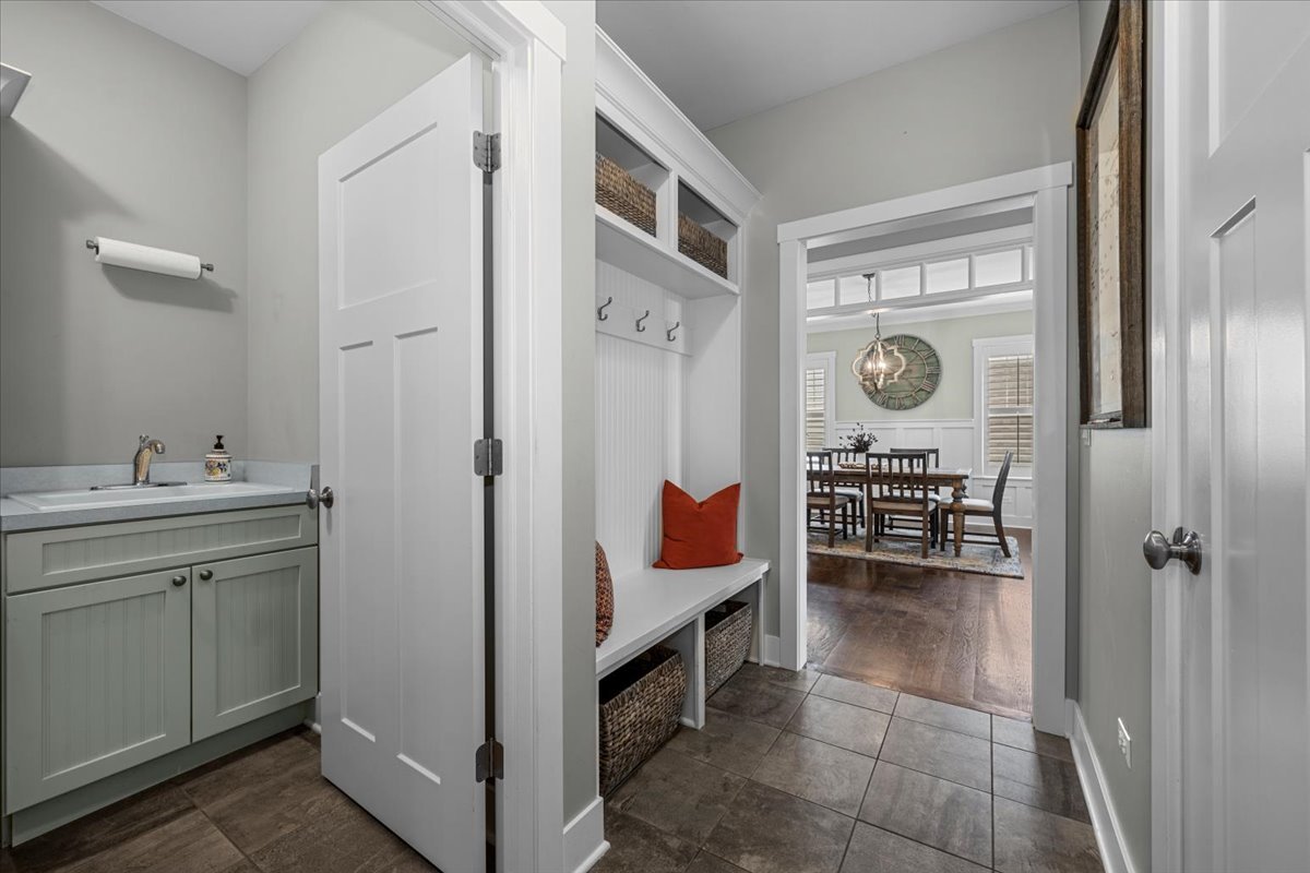 2035 Windham Circle Wheaton, IL 60187 - Photo 20 of 34