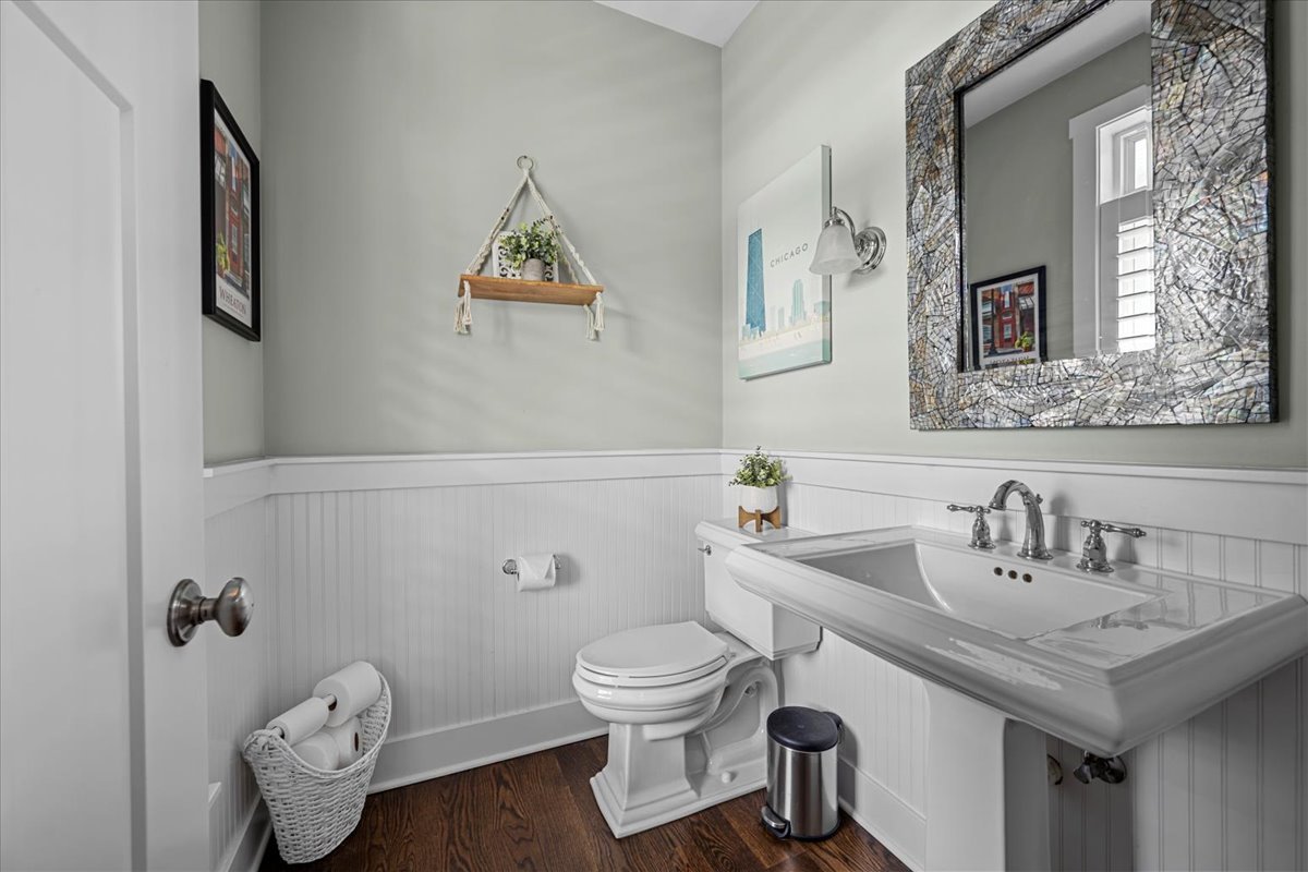 2035 Windham Circle Wheaton, IL 60187 - Photo 21 of 34