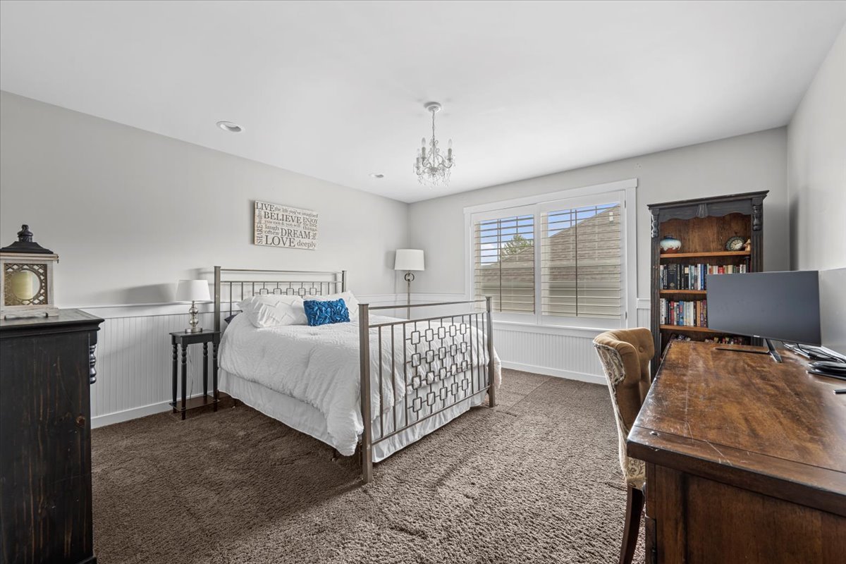 2035 Windham Circle Wheaton, IL 60187 - Photo 25 of 34