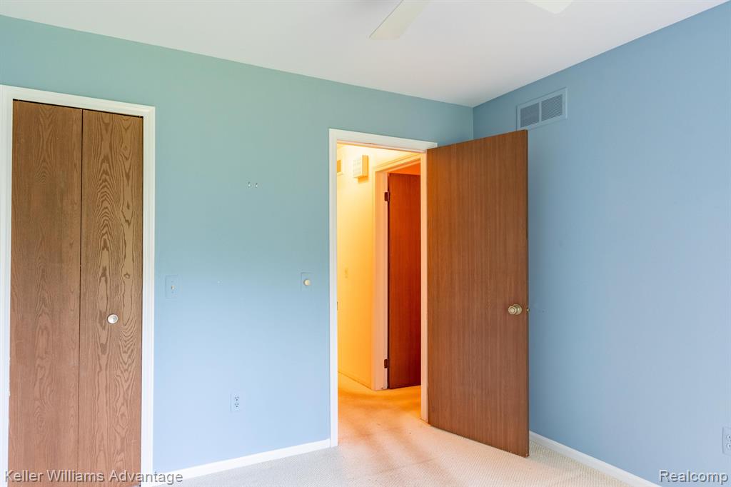 27730 Evergreen Road Lathrup Village, MI 48076 - Photo 20 of 31