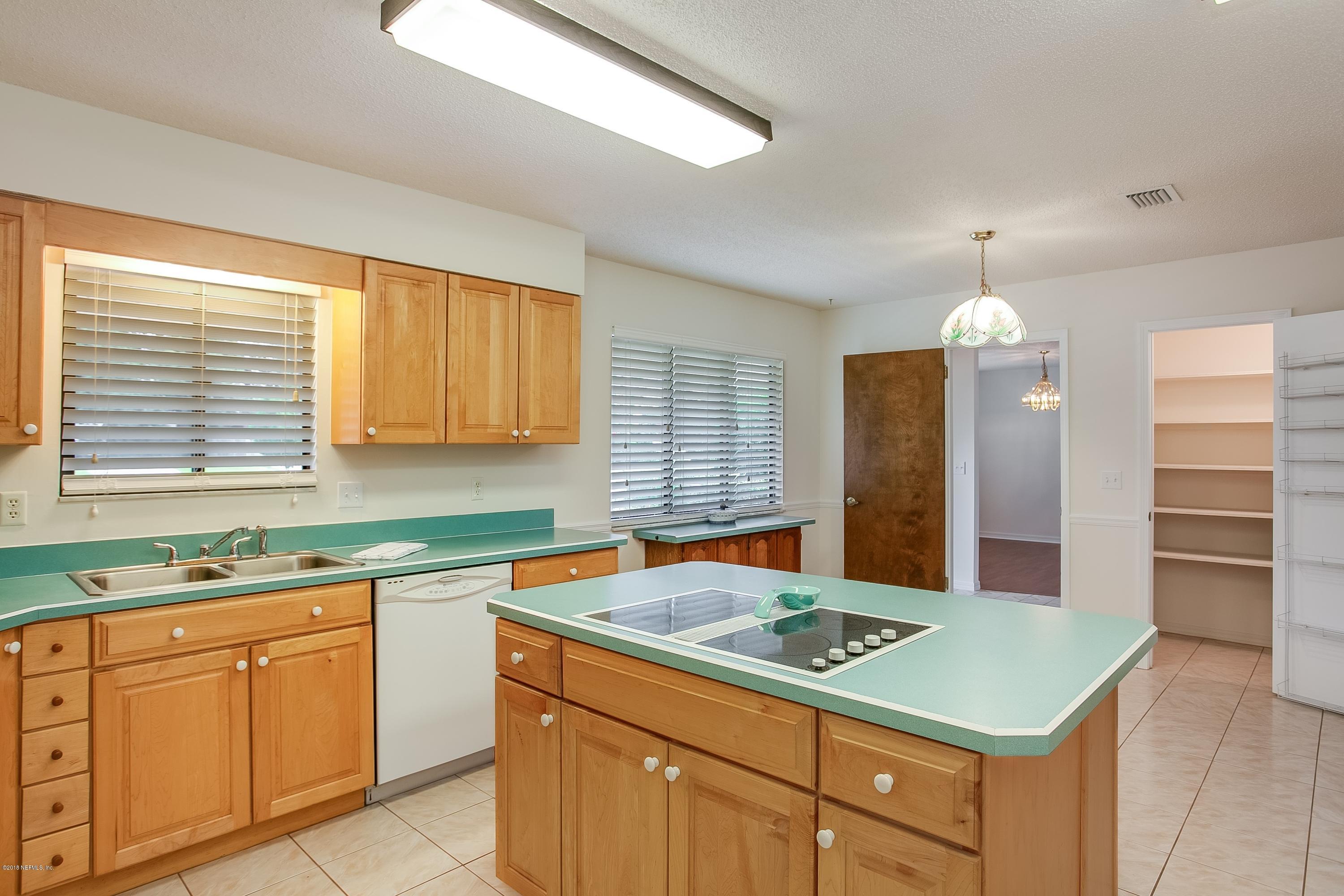 5608 Swamp Fox Road Jacksonville, FL 32210 - Photo 11 of 22 010_Kitchen