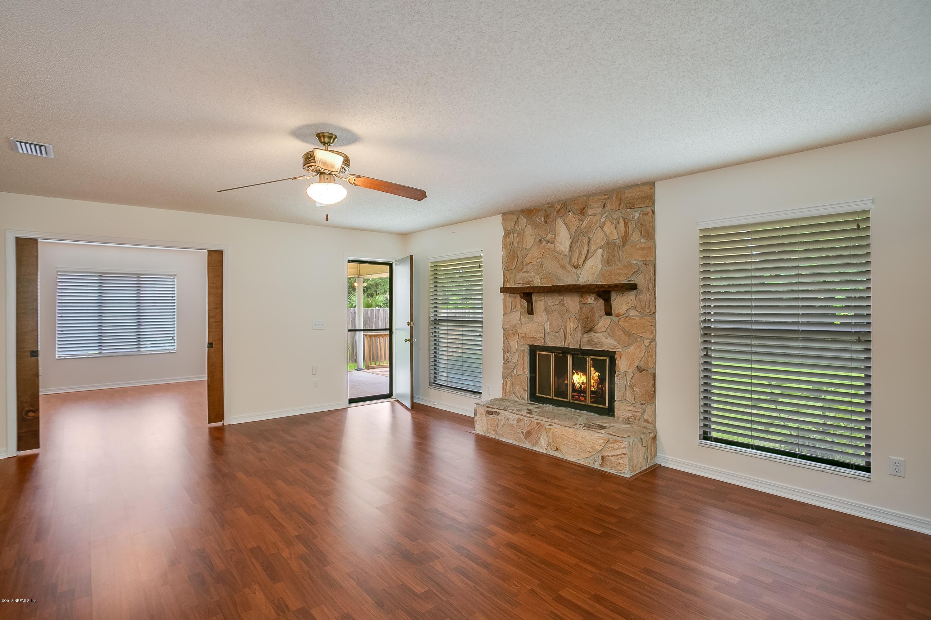 5608 Swamp Fox Road Jacksonville, FL 32210 - Photo 6 of 22 005_Family Room