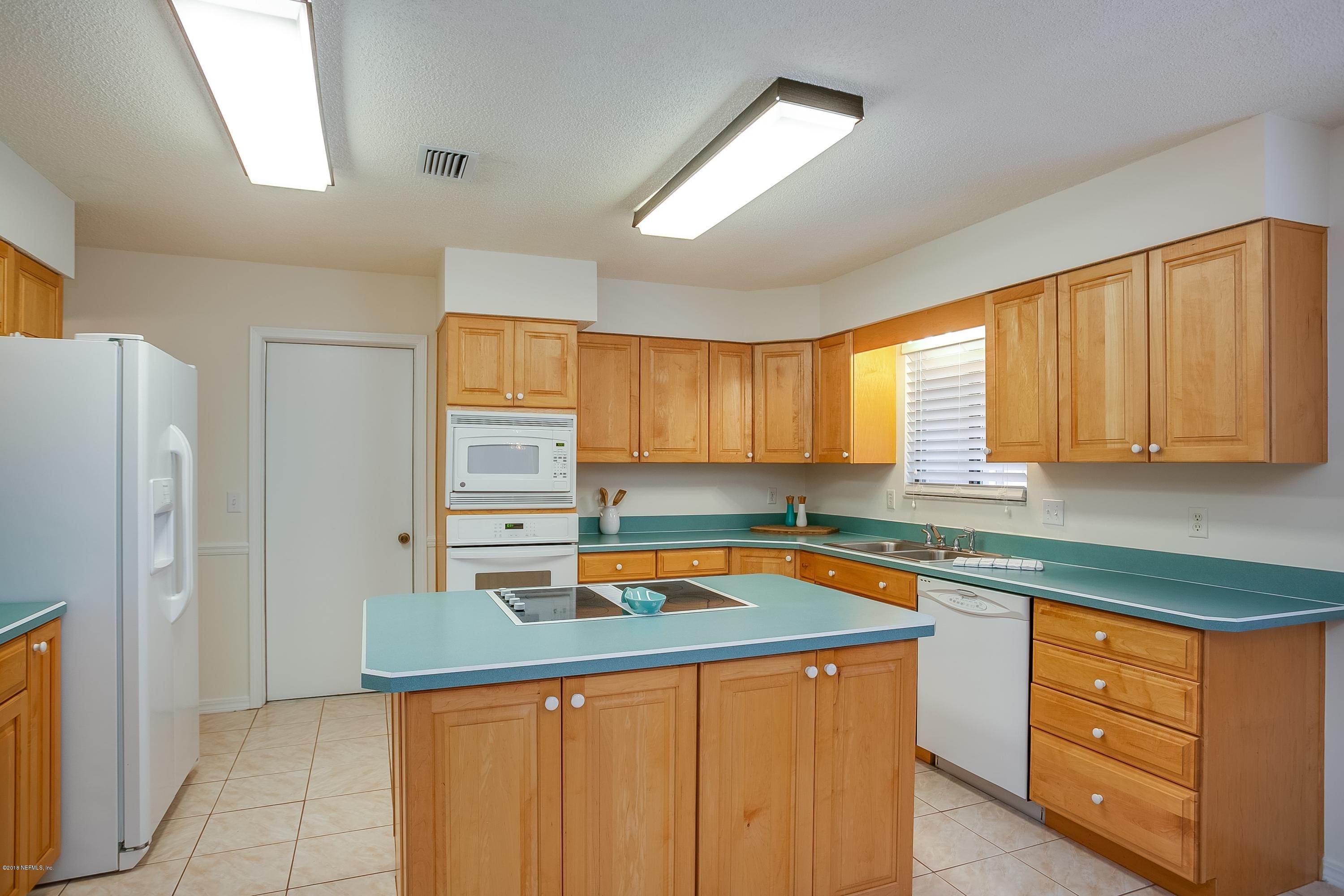 5608 Swamp Fox Road Jacksonville, FL 32210 - Photo 9 of 22 008_Kitchen