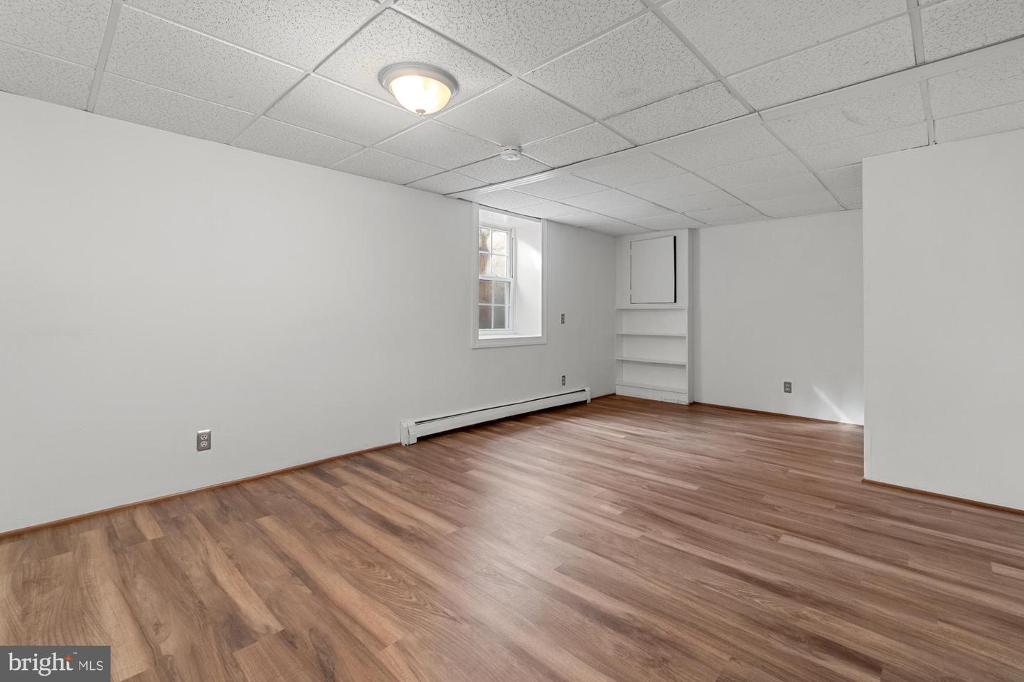 12814 Epping Terrace, Unit 2B Silver Spring, MD 20906 - Photo 24 of 28 Basement bedroom
