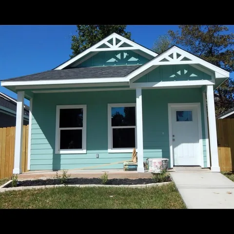 $1,375 | 16918 West Hammon, Montgomery, TX 77316