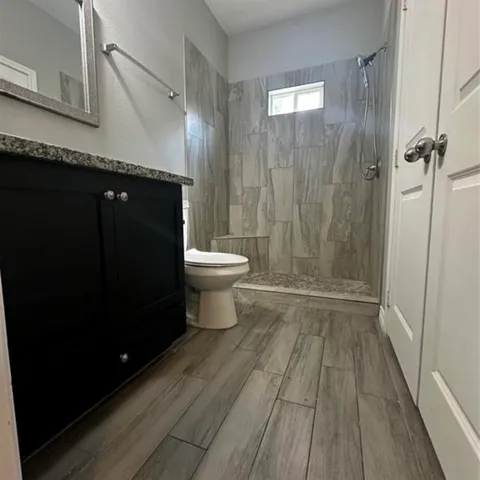 $1,375 | 16918 West Hammon, Montgomery, TX 77316