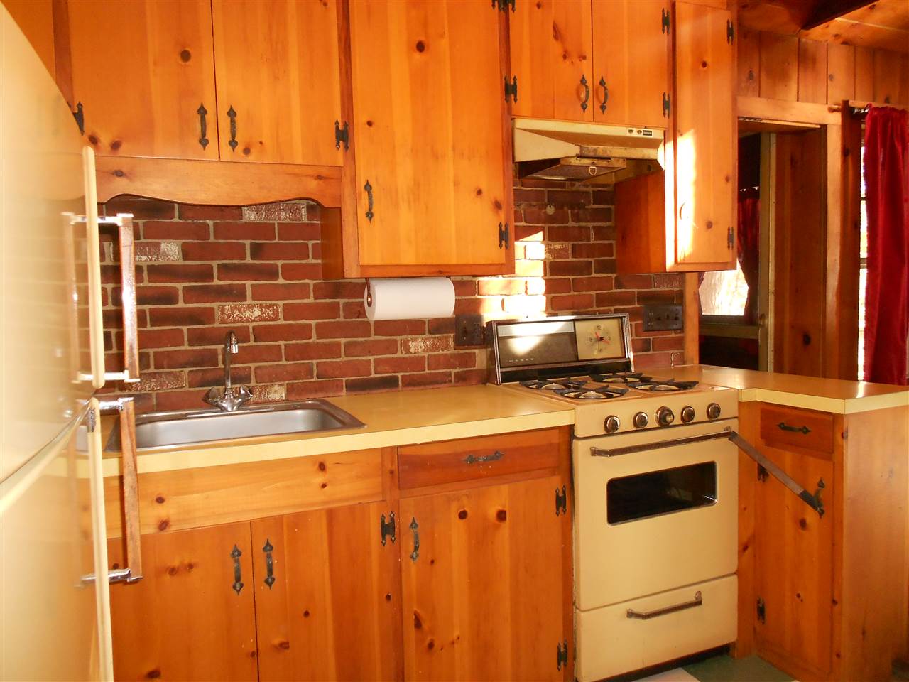 668 Brackett Road Wakefield, NH 03872 - Photo 11 of 31 Gallery Image 11