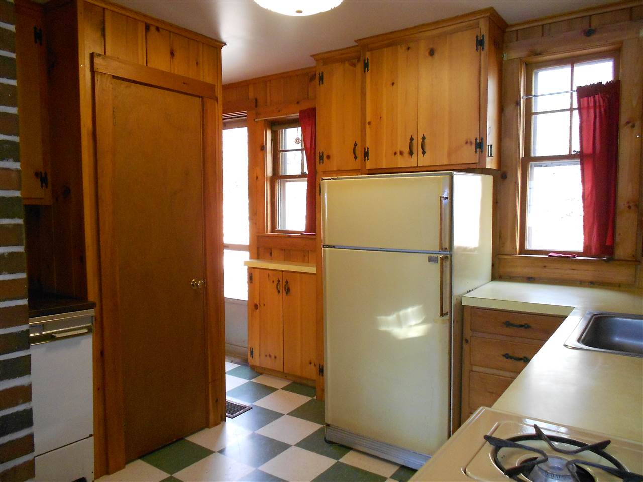 668 Brackett Road Wakefield, NH 03872 - Photo 10 of 31 Gallery Image 10