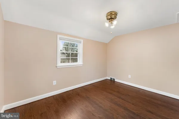 $3,400 | 4763 1st Street North, Arlington, VA 22203