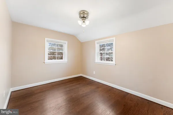 $3,400 | 4763 1st Street North, Arlington, VA 22203